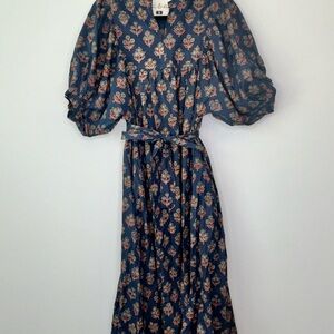 Blue Maxi Sundress with Bishop Sleeves and Crew Neck